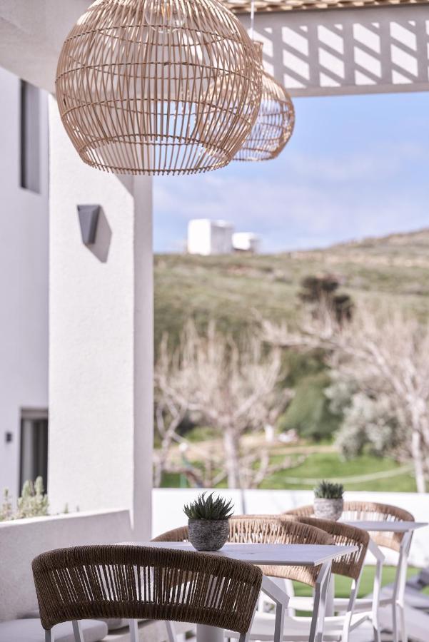 Isida Andros Hotell Áyios Pétros Exteriör bild
