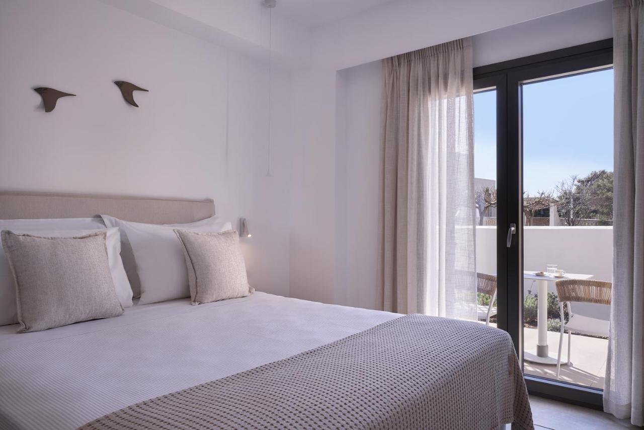 Isida Andros Hotell Áyios Pétros Exteriör bild