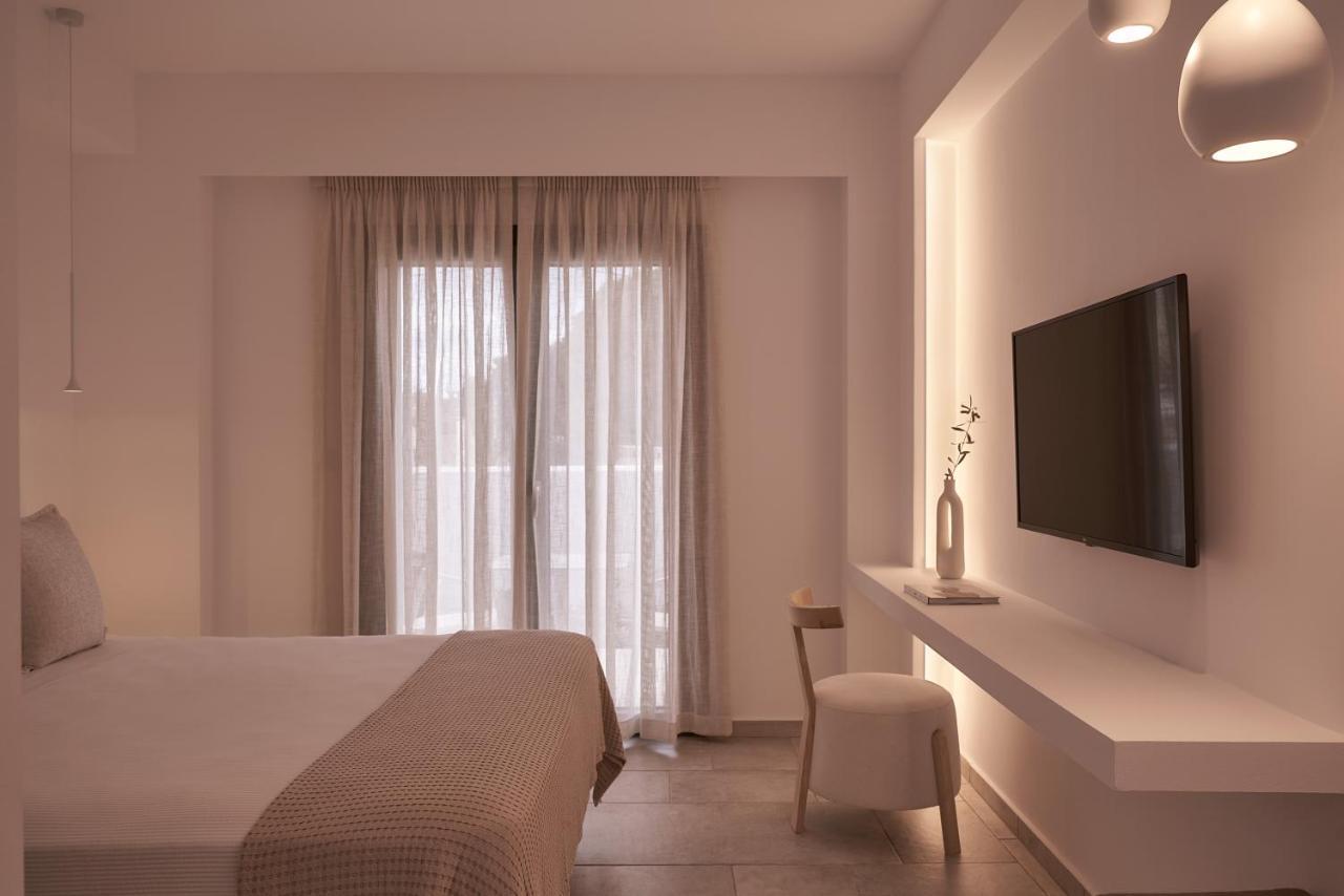 Isida Andros Hotell Áyios Pétros Exteriör bild