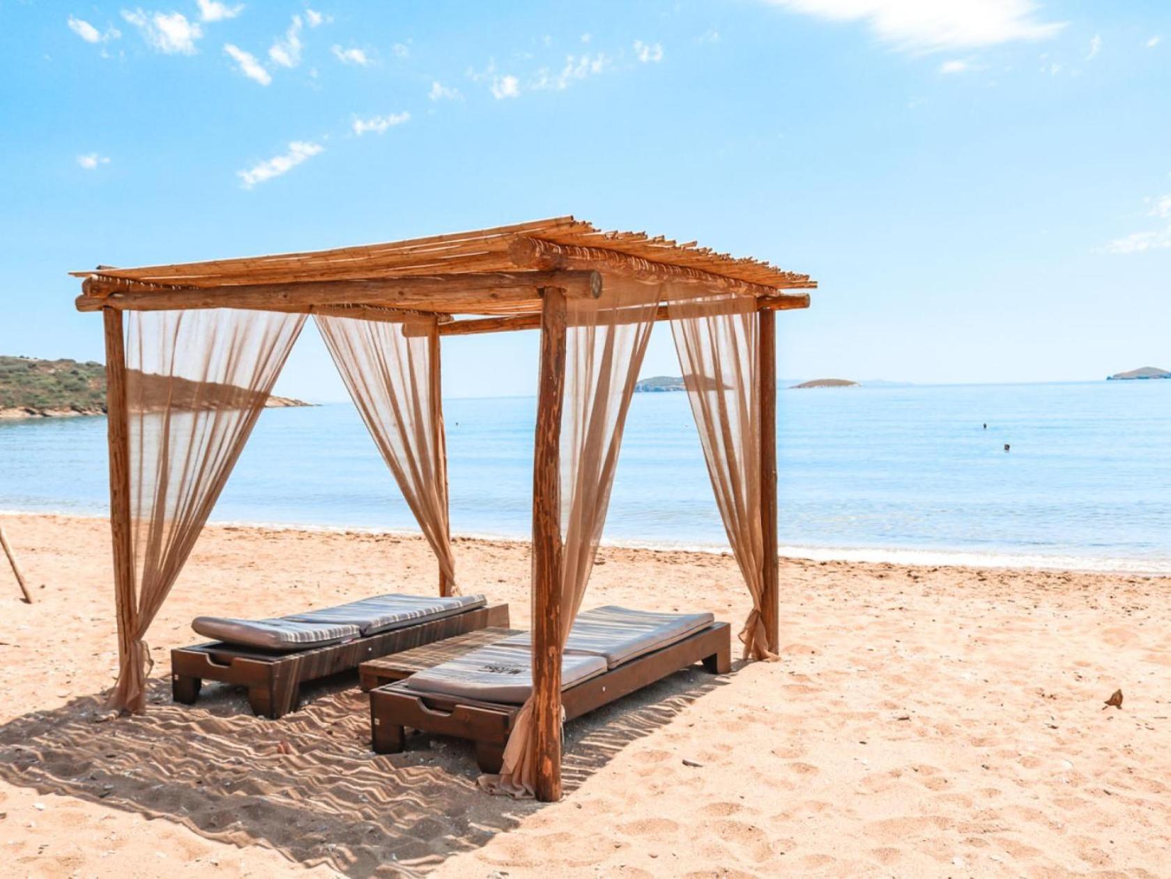 Isida Andros Hotell Áyios Pétros Exteriör bild