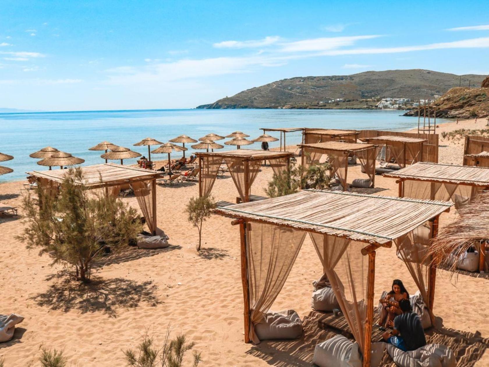 Isida Andros Hotell Áyios Pétros Exteriör bild